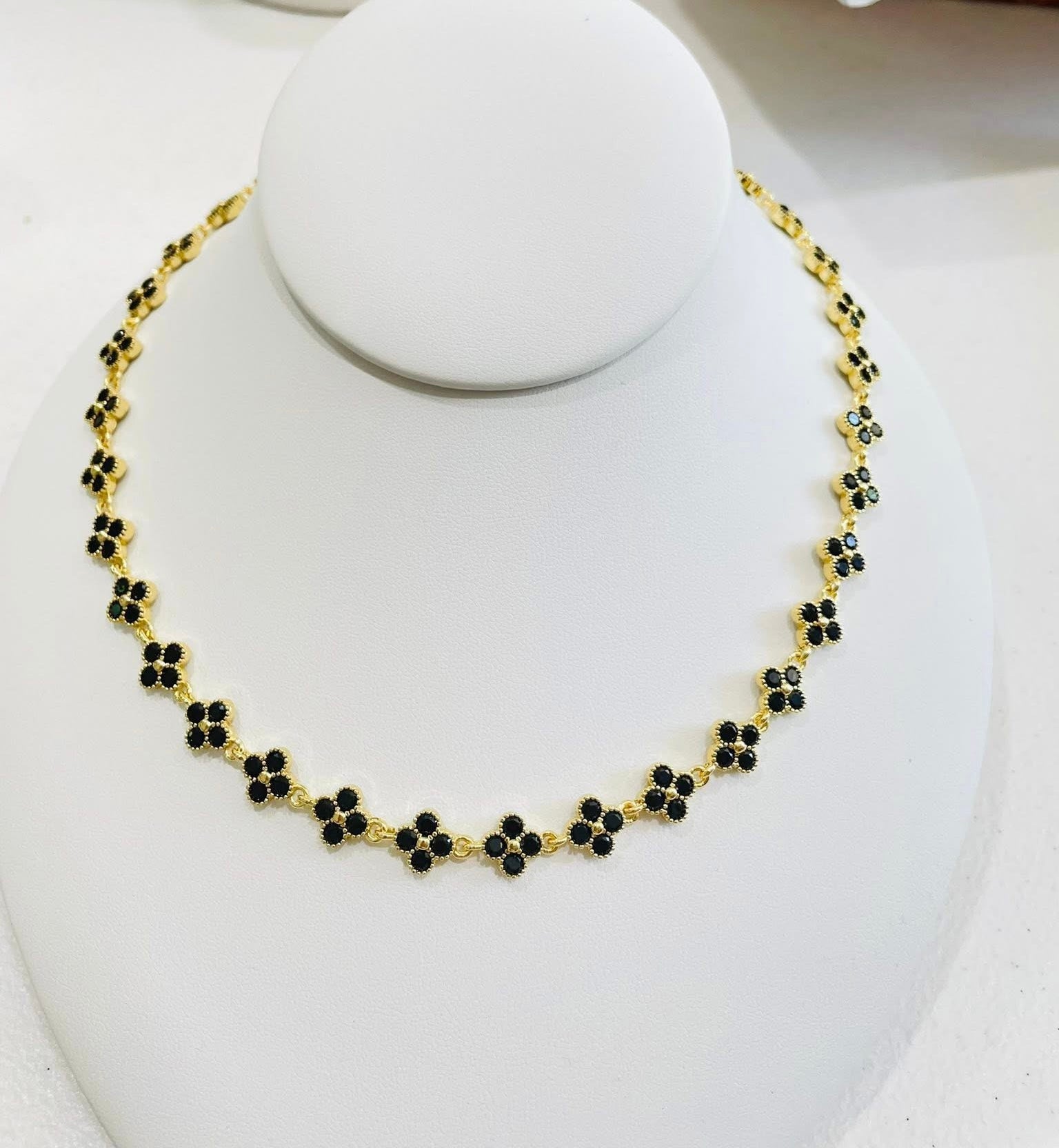 Flower crystal zirconia necklace